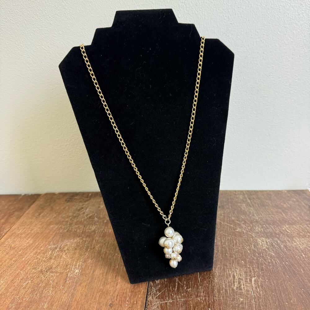 Vintage MCM pearl grape cluster statement necklace Gold Tone Costume Jewelry